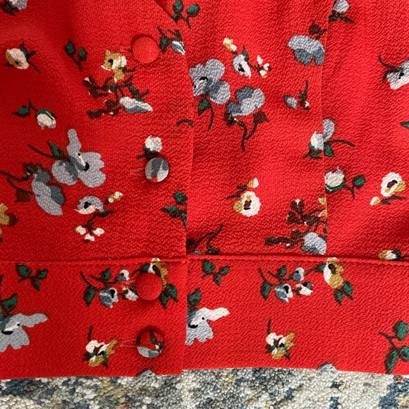 Floral Crop Top - Picture 2 of 3